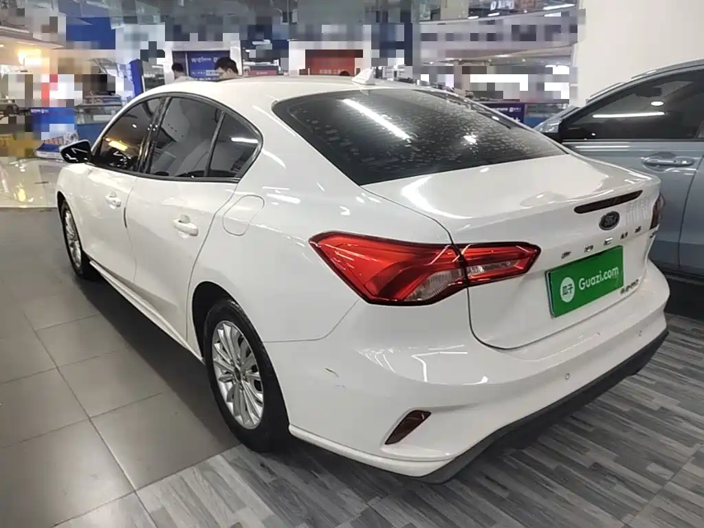 Ford Focus — миниатюра 5