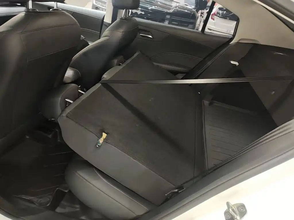 Roewe i5 — миниатюра 17