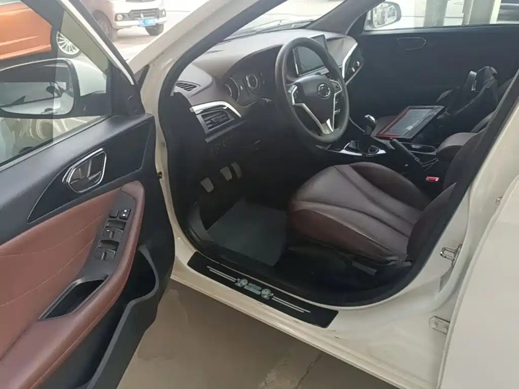 Soueast A5 Yiwu — миниатюра 16