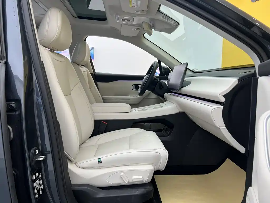 Leapmotor Leapmotor C16 — миниатюра 16