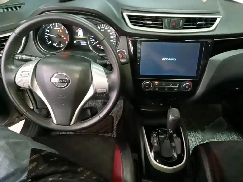 Nissan Qashqai — миниатюра 10