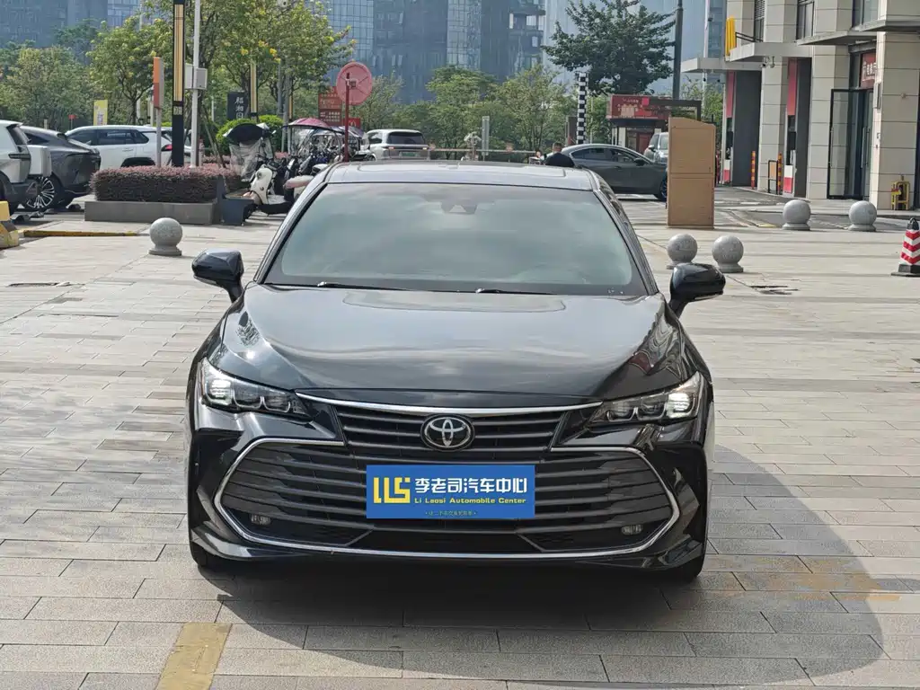 Toyota Avalon — миниатюра 2