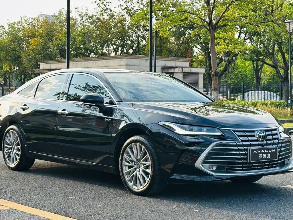 Toyota Avalon — миниатюра 3