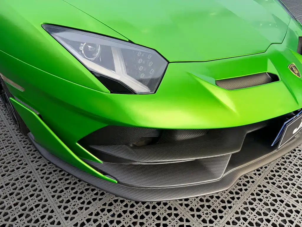 Lamborghini Aventador — миниатюра 5