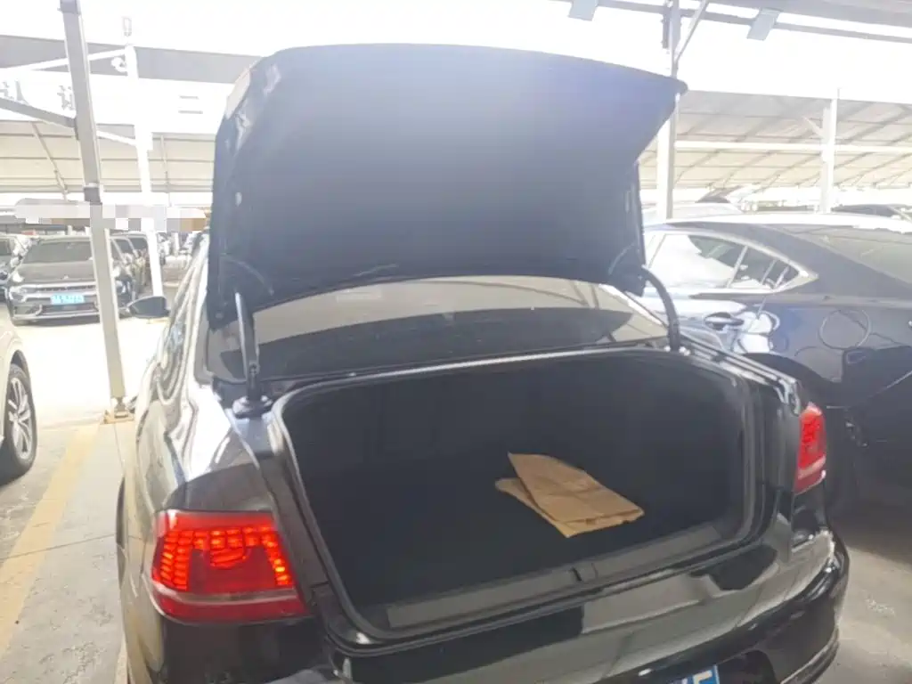 Volkswagen Magotan — миниатюра 19