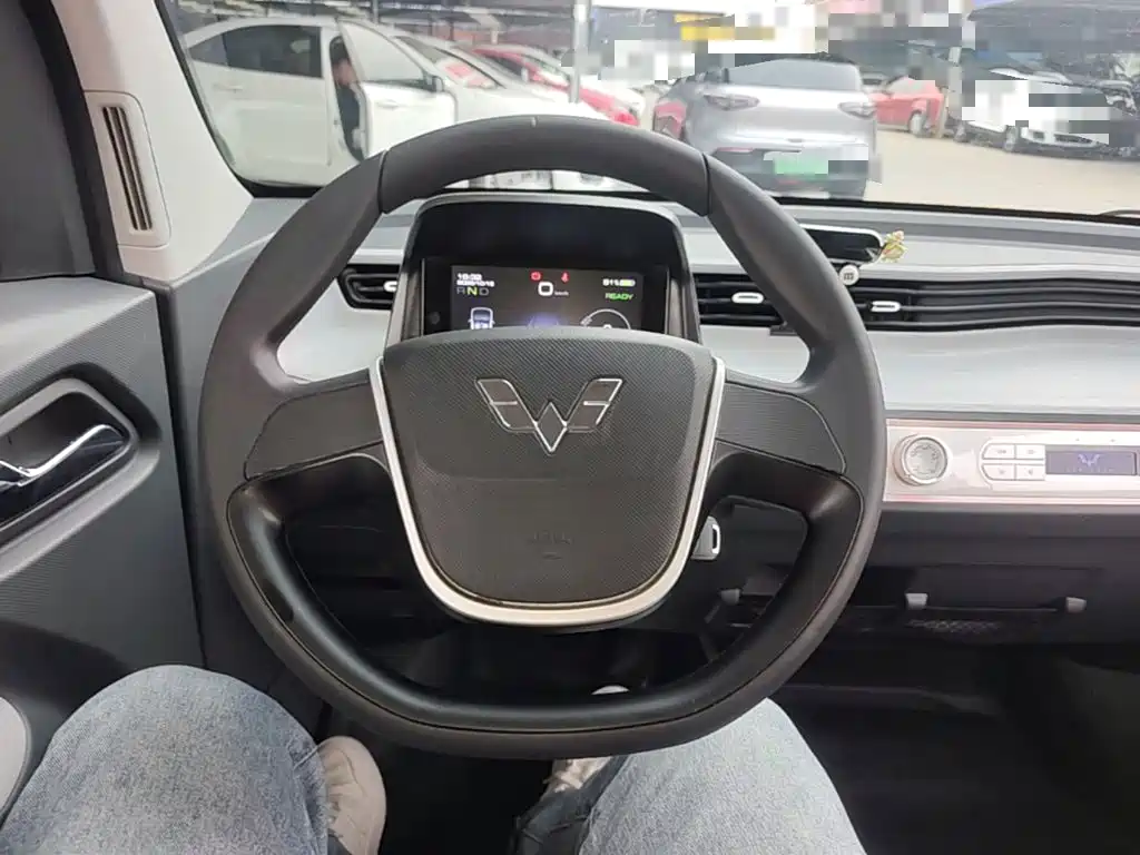 Wuling MINIEV — миниатюра 11