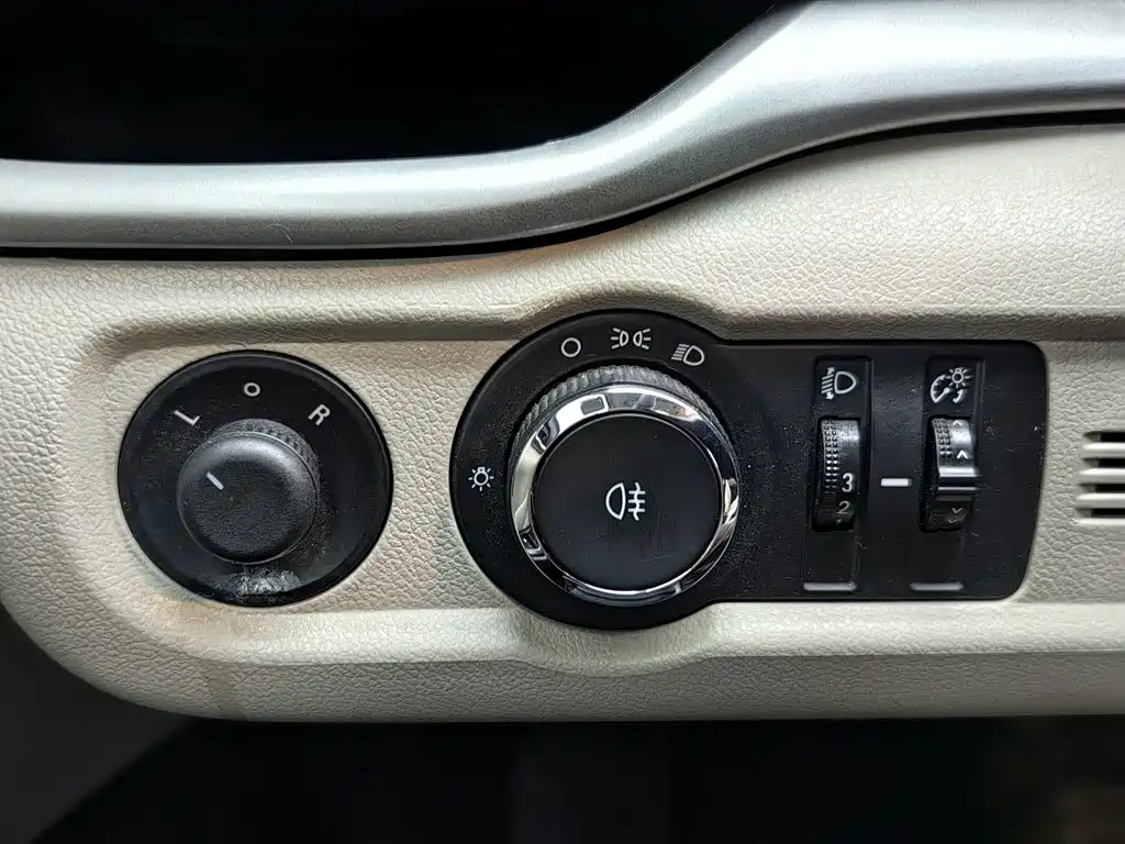 Buick Excelle — миниатюра 21