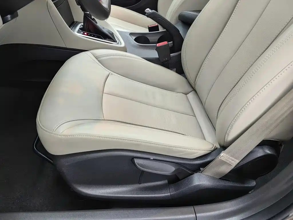 Buick Excelle — миниатюра 20