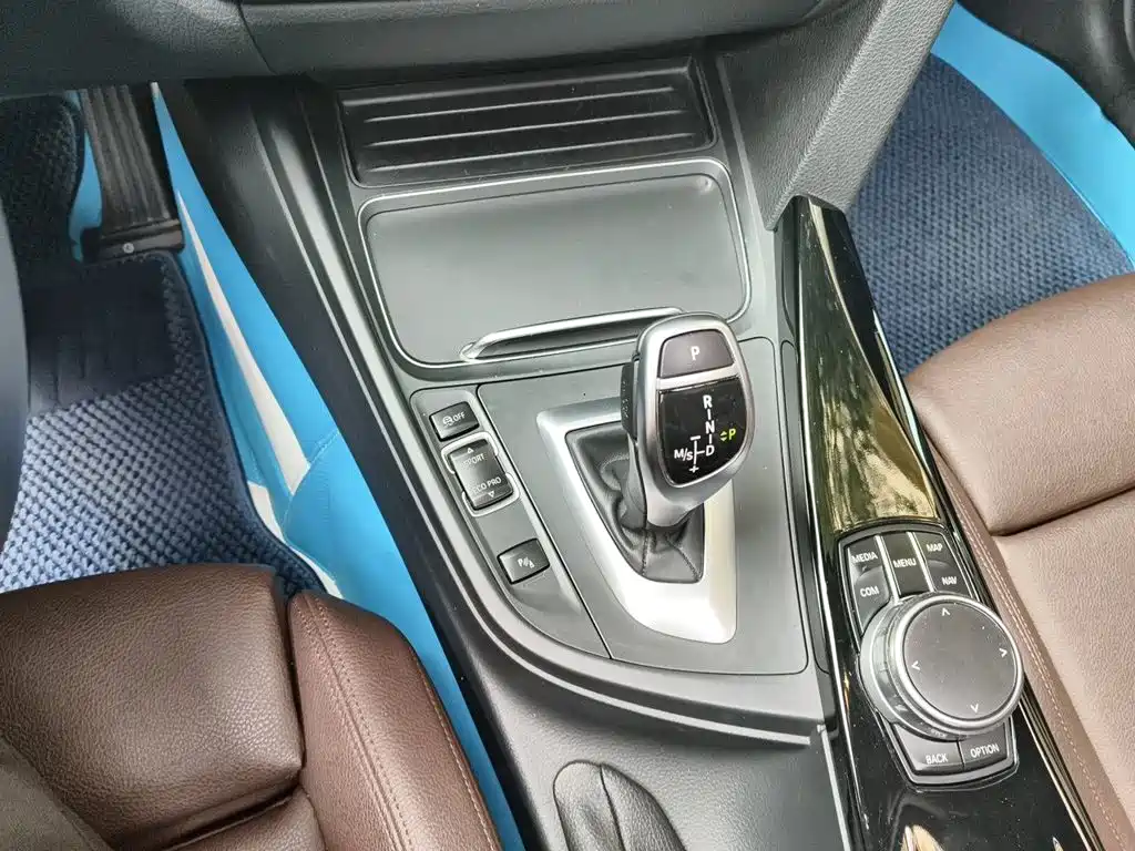 BMW 3 Series — миниатюра 10