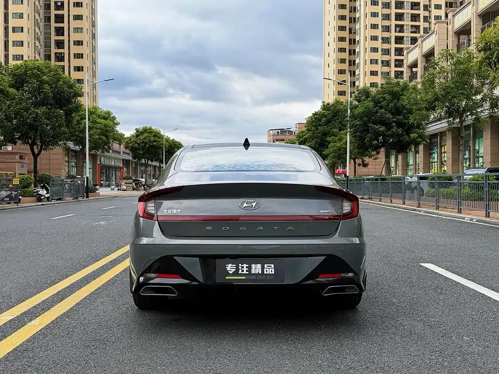 Hyundai Sonata — миниатюра 8