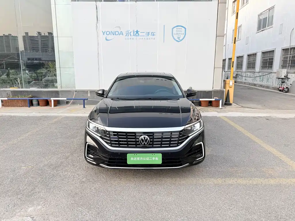 VOLKSWAGEN PASSAT NEW ENERGY