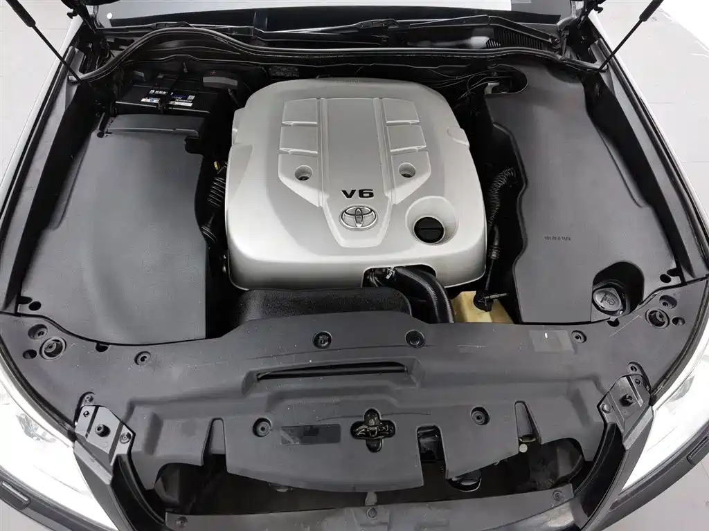 Toyota Crown 2010 2.5L Royal