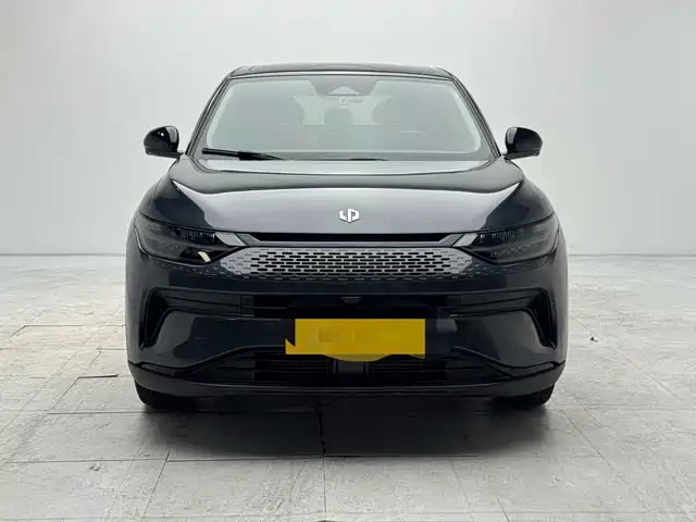 Leapmotor C11