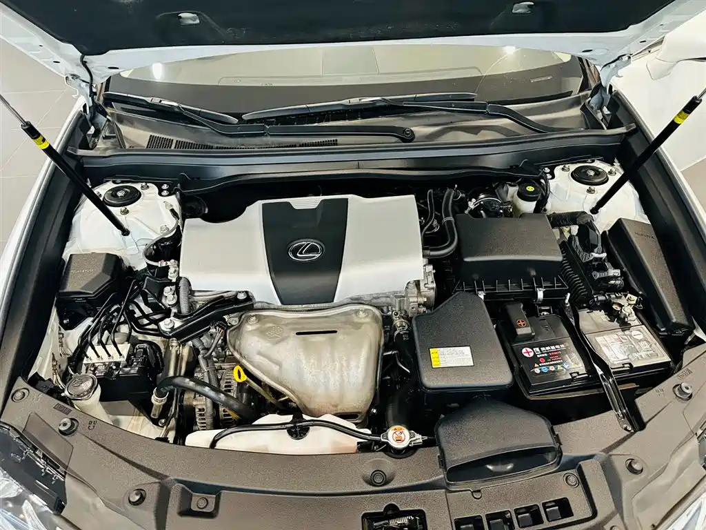 Lexus ES 2015 200 Comfort