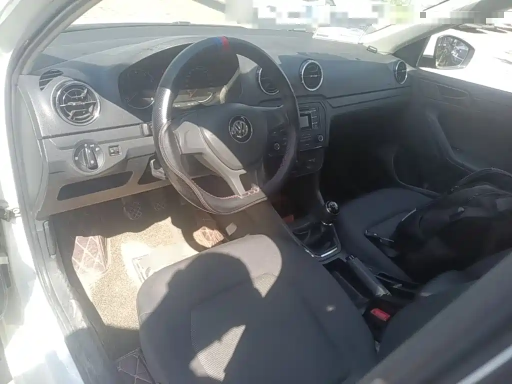 Volkswagen Jetta — миниатюра 14