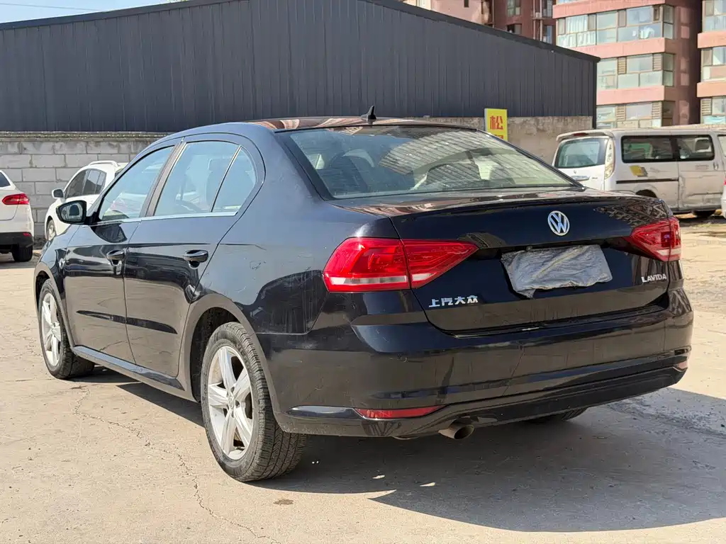 Volkswagen Lavida — миниатюра 4