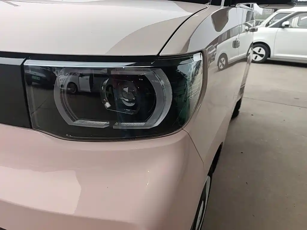Wuling MINIEV — миниатюра 24