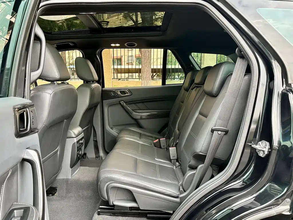 Ford Everest — миниатюра 13