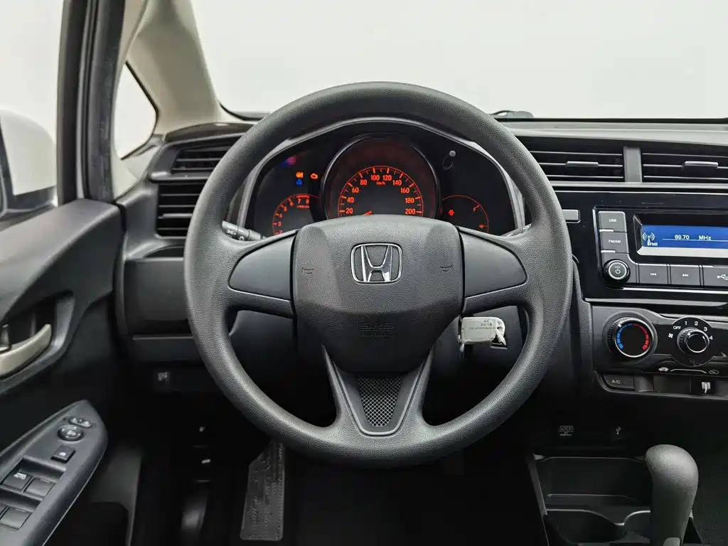 Honda Fit — миниатюра 11