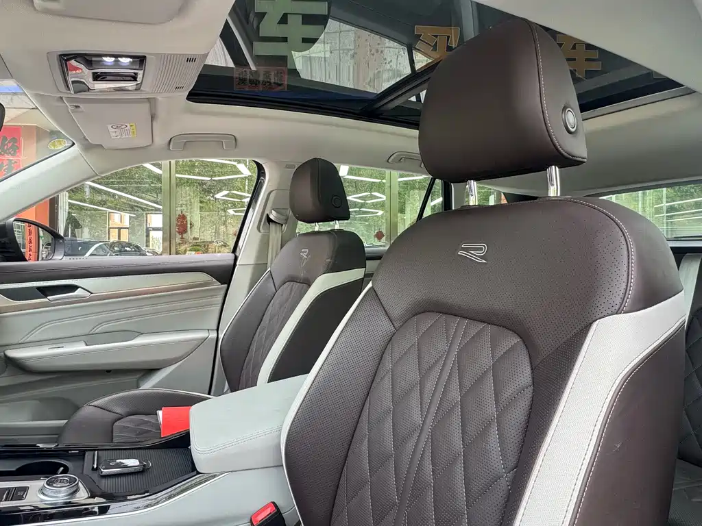 Volkswagen Tavendor 2023 380TSI R-Line
