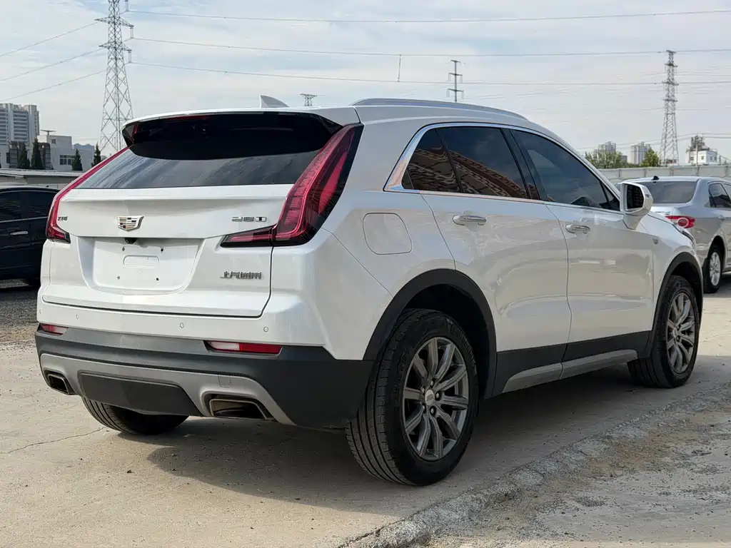 Cadillac XT4 — миниатюра 5