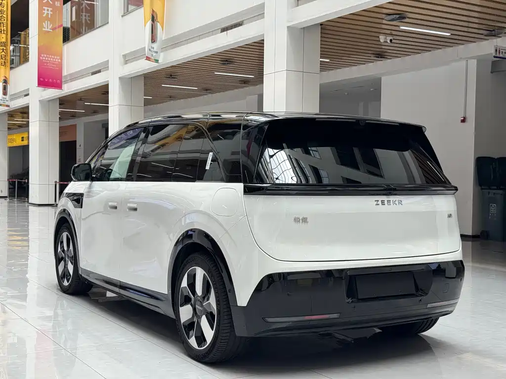 Zeekr Mix 2025 Smart Drive