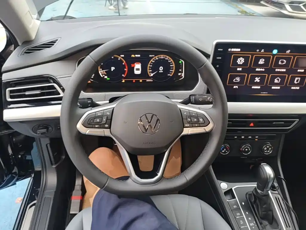 Volkswagen Lavida — миниатюра 11