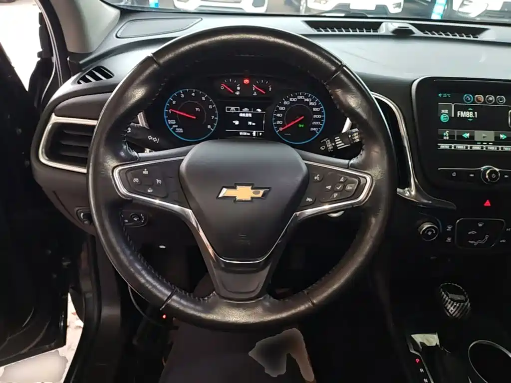 Chevrolet Equinox — миниатюра 11
