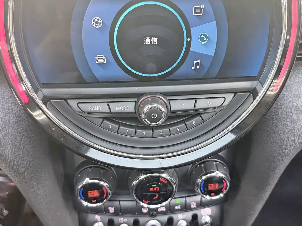 MINI Mini — миниатюра 8