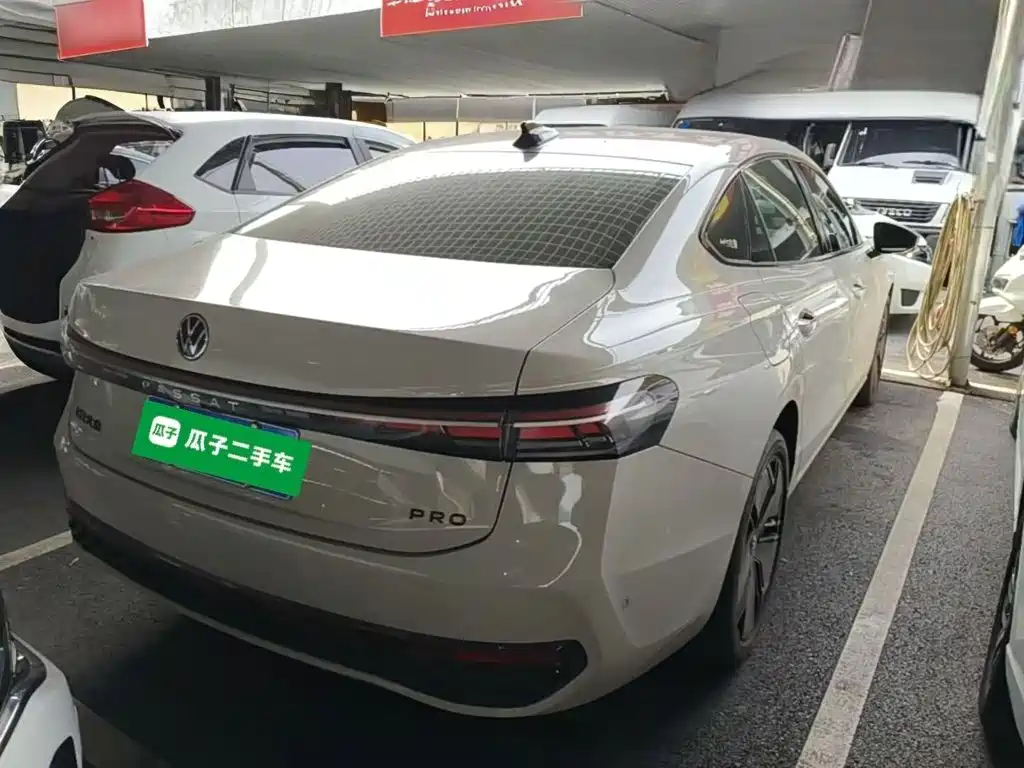 Volkswagen Passat — миниатюра 7