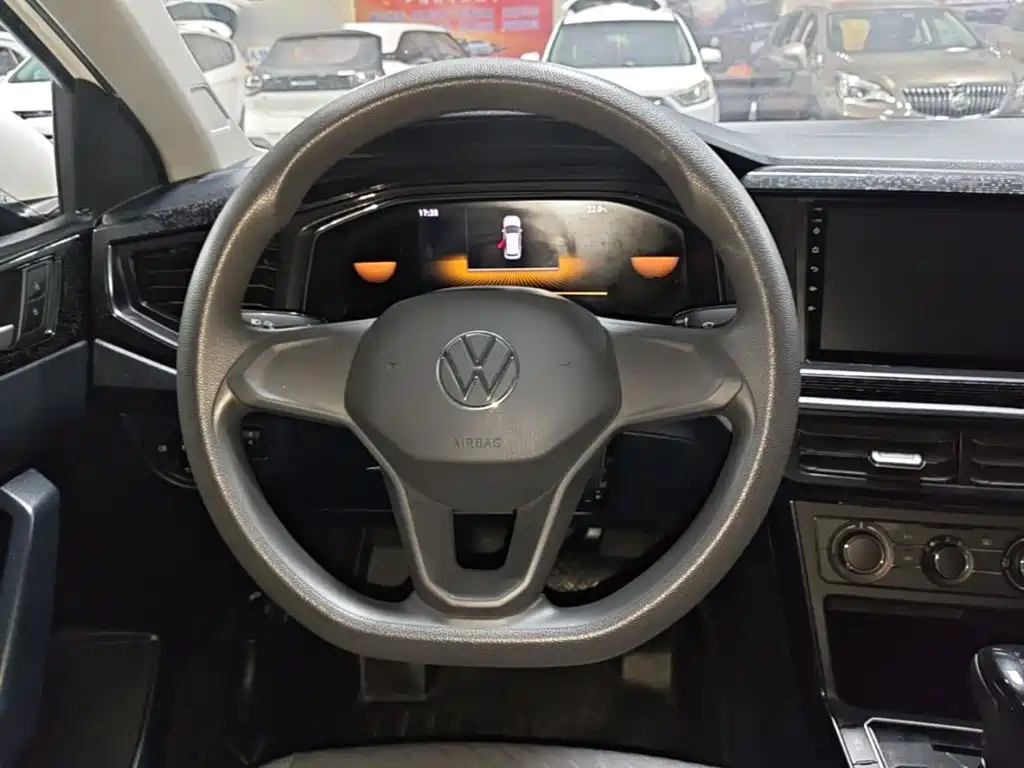 Volkswagen Lavida — миниатюра 11