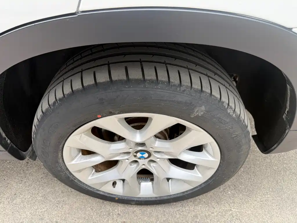 BMW X5 (Import) — миниатюра 27