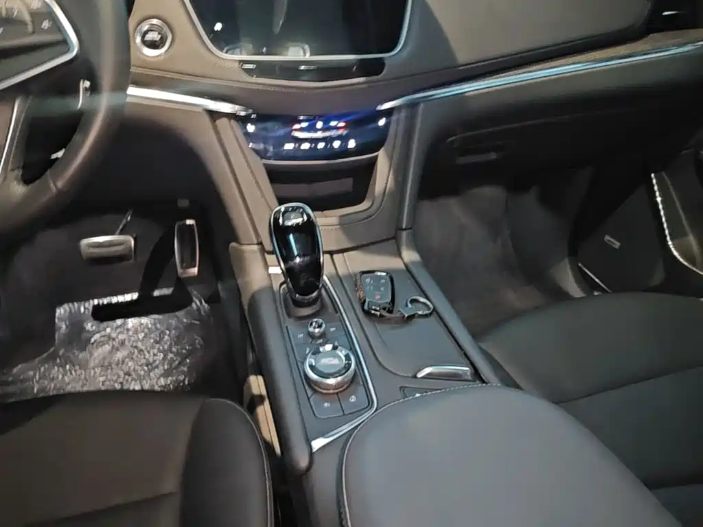 Cadillac XT5 — миниатюра 14