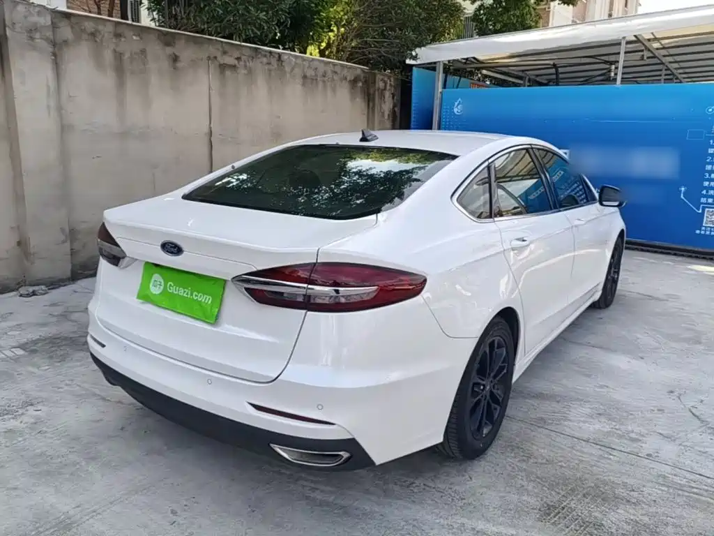 Ford Mondeo — миниатюра 7
