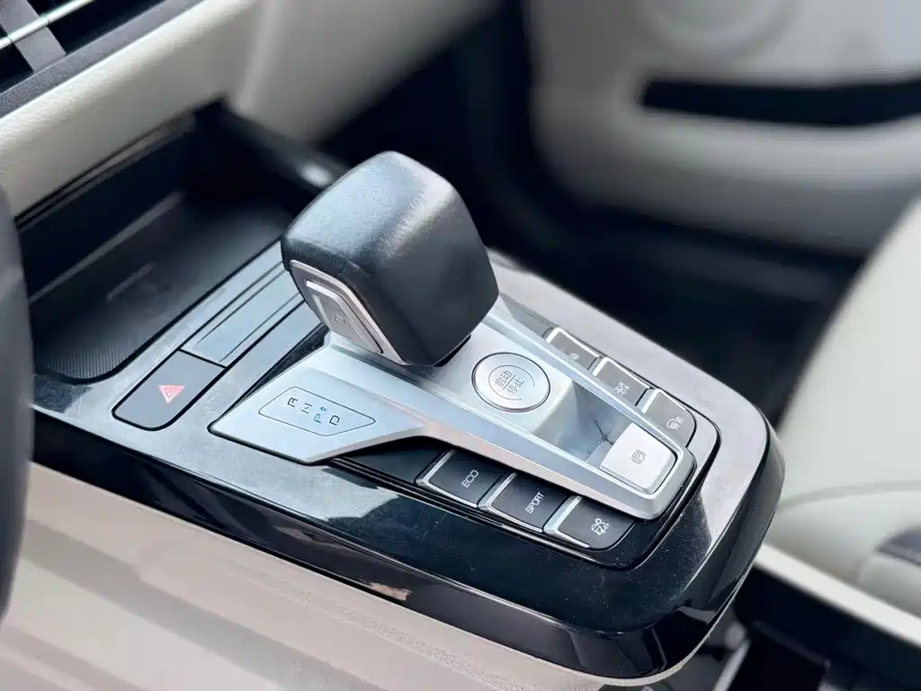 BYD Yuan Pro — миниатюра 9