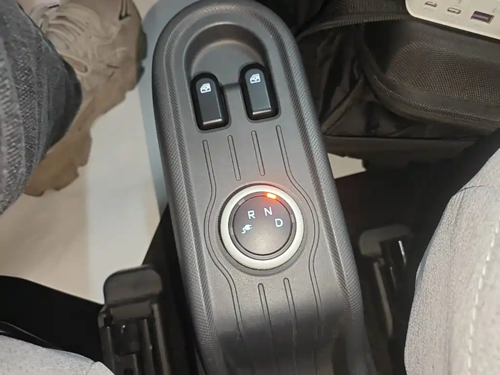 Wuling MINIEV — миниатюра 14
