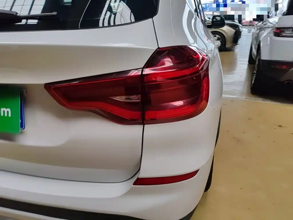 BMW X3 — миниатюра 8
