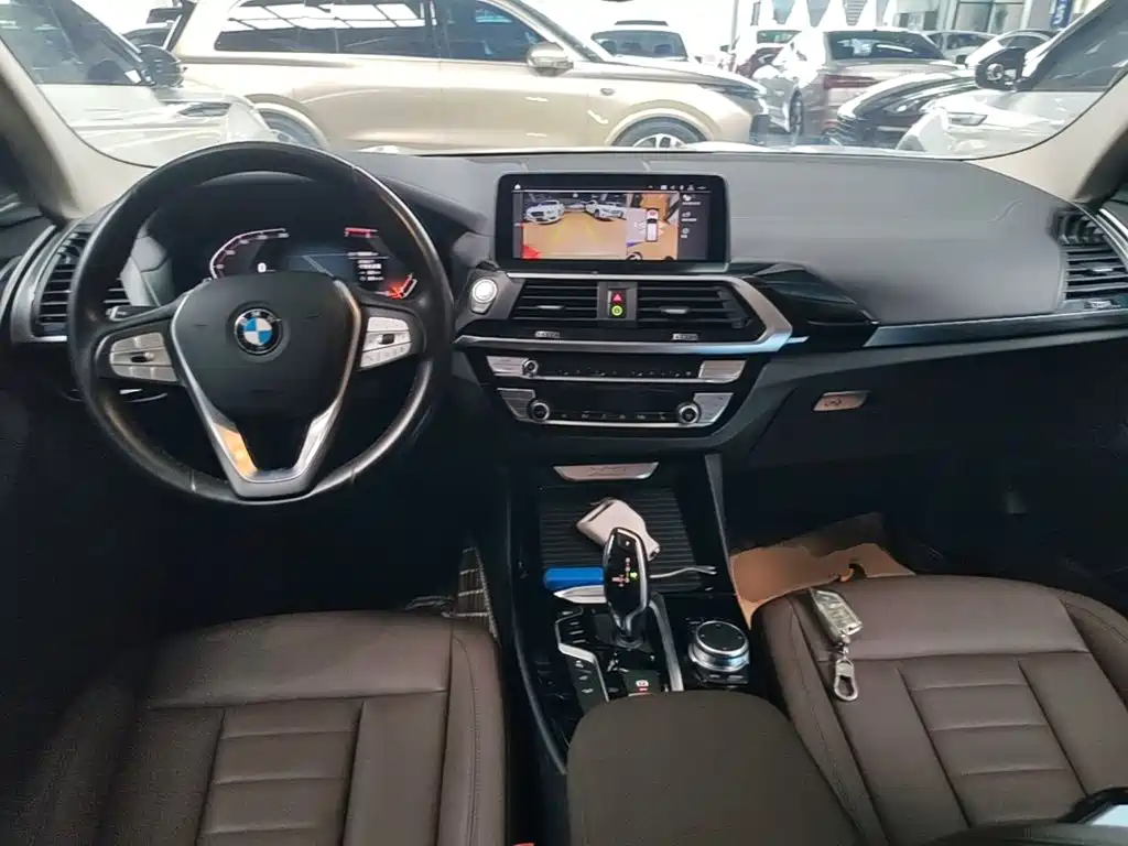 BMW X3 — миниатюра 10