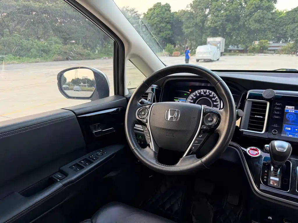 Honda Elysion — миниатюра 27