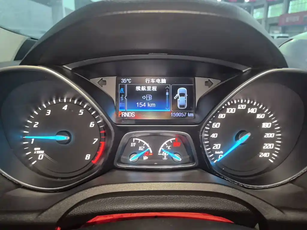 Ford Kuga — миниатюра 12