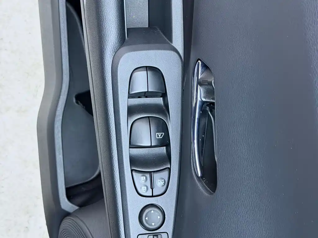 Nissan Kicks — миниатюра 4