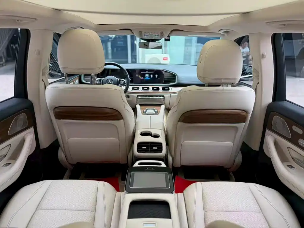 Mercedes-Benz GLE New Energy — миниатюра 6