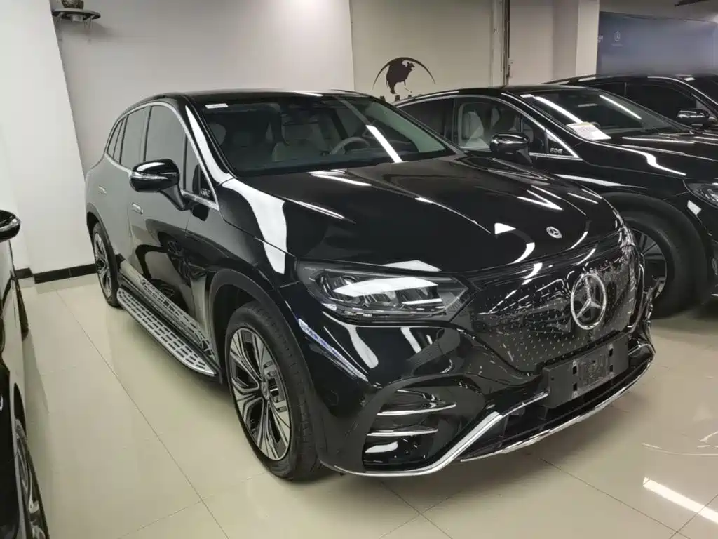 Mercedes-Benz EQE SUV — миниатюра 4