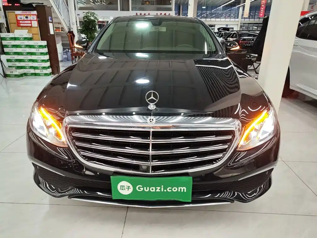 Mercedes-Benz E-Class — миниатюра 3
