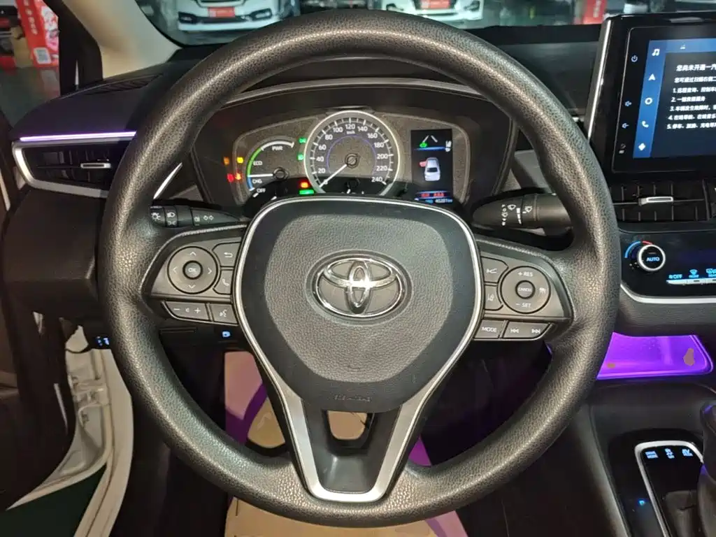 Toyota Corolla — миниатюра 11