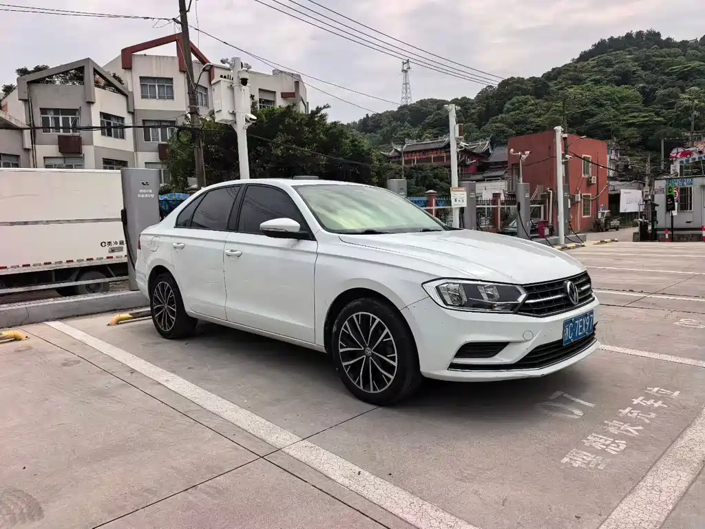 Купить Volkswagen Bora