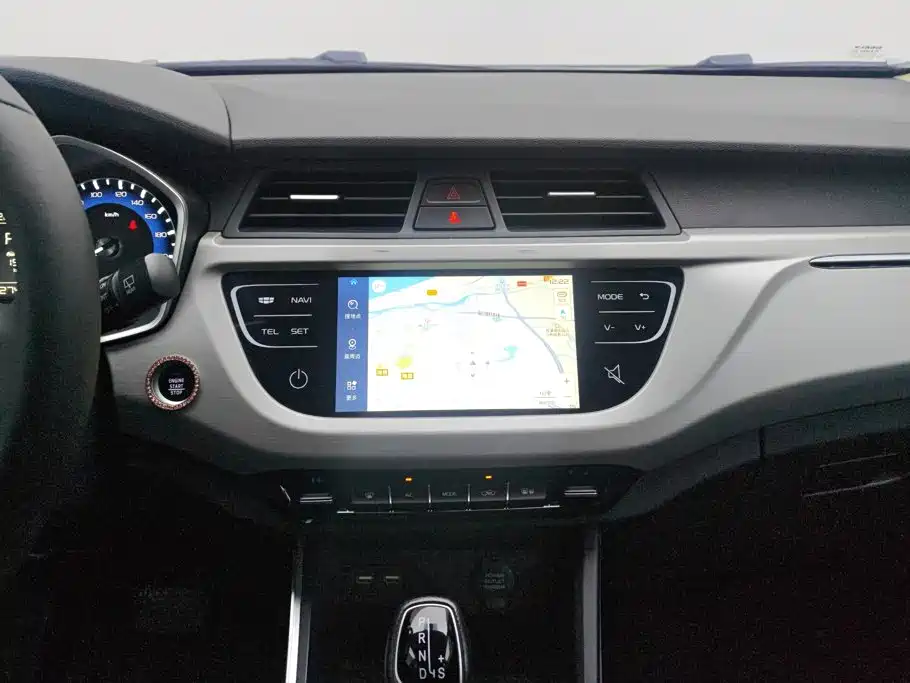 Geely Vision X3 — миниатюра 13