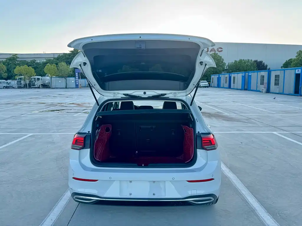 Volkswagen Golf — миниатюра 7