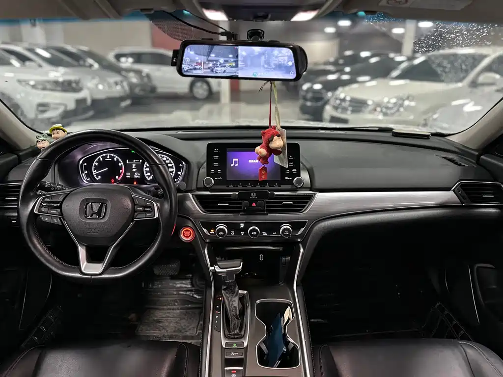 Honda Accord — миниатюра 8
