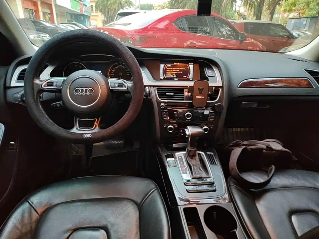 Audi A4L — миниатюра 10